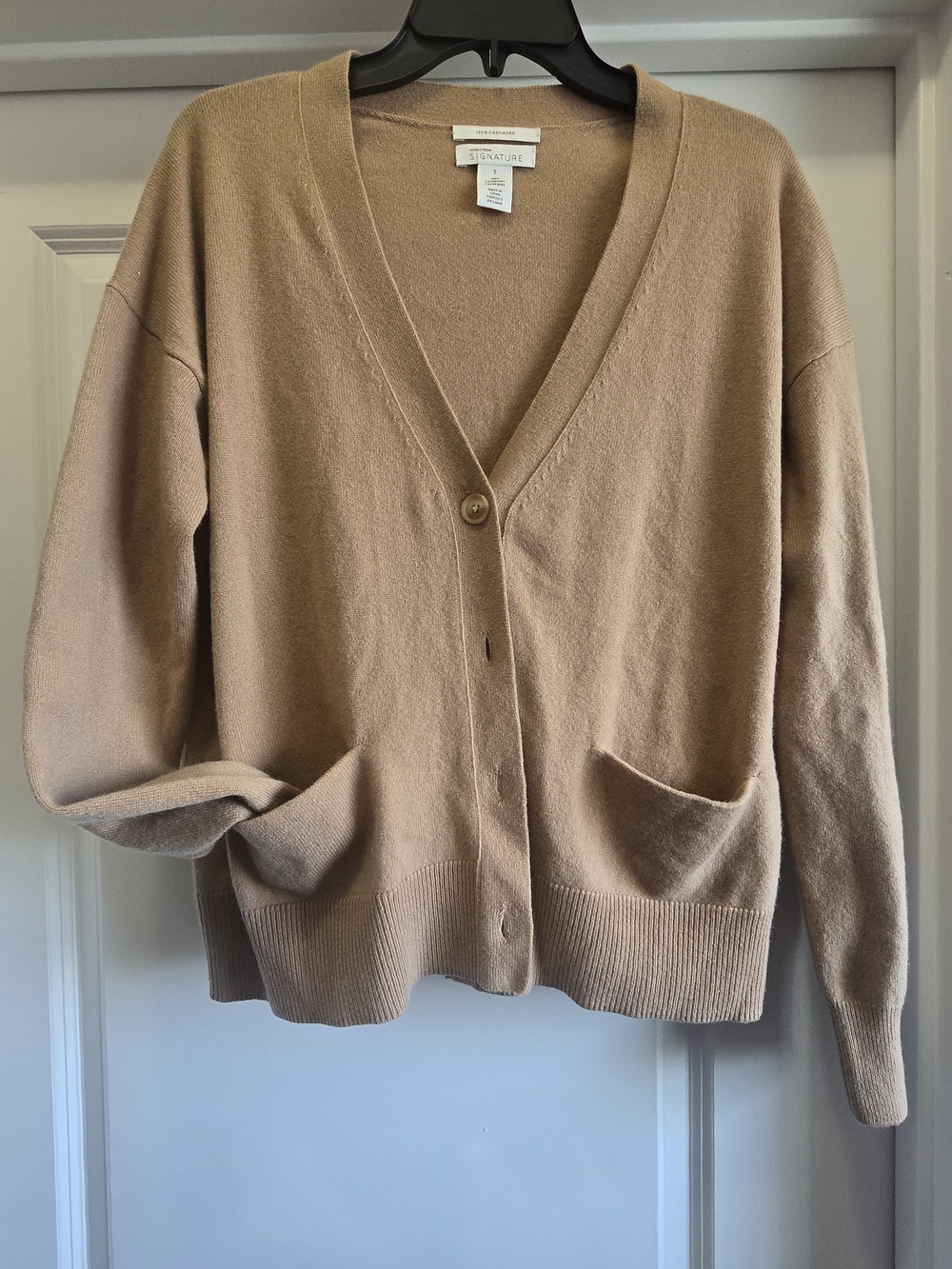 Nordstrom Signature 100% Cashmere Camel Tan V‑Neck Button Cardigan